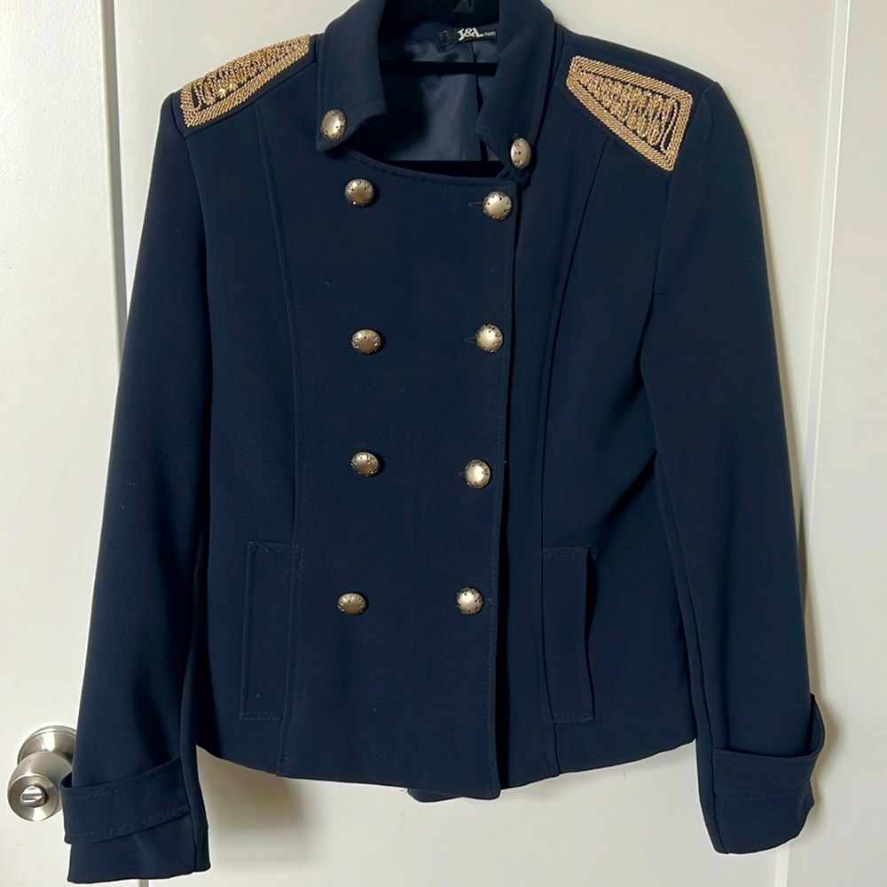 Stunning Parisian navy blazer jacket